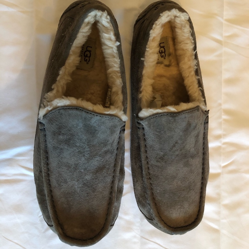 UGG Ascot Slipper Men’s Size 12